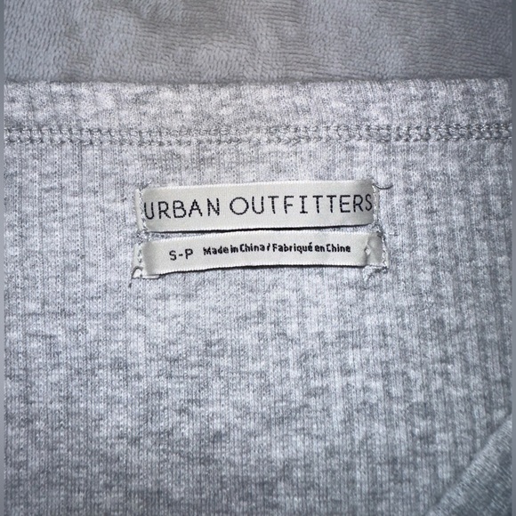 Urban Outfitters Cropped Soft Long Sleeve Light Grey - Picture 2 of 4